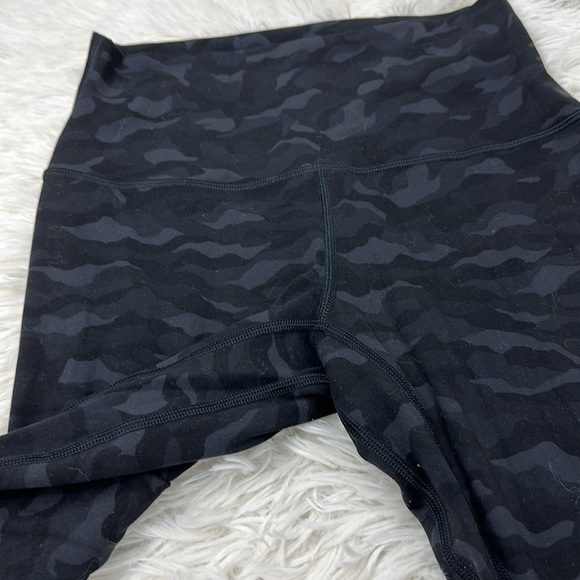 Lululemon Align Crop *21" Sequoia Camo Print Deep Coal Black - Picture 2 of 5